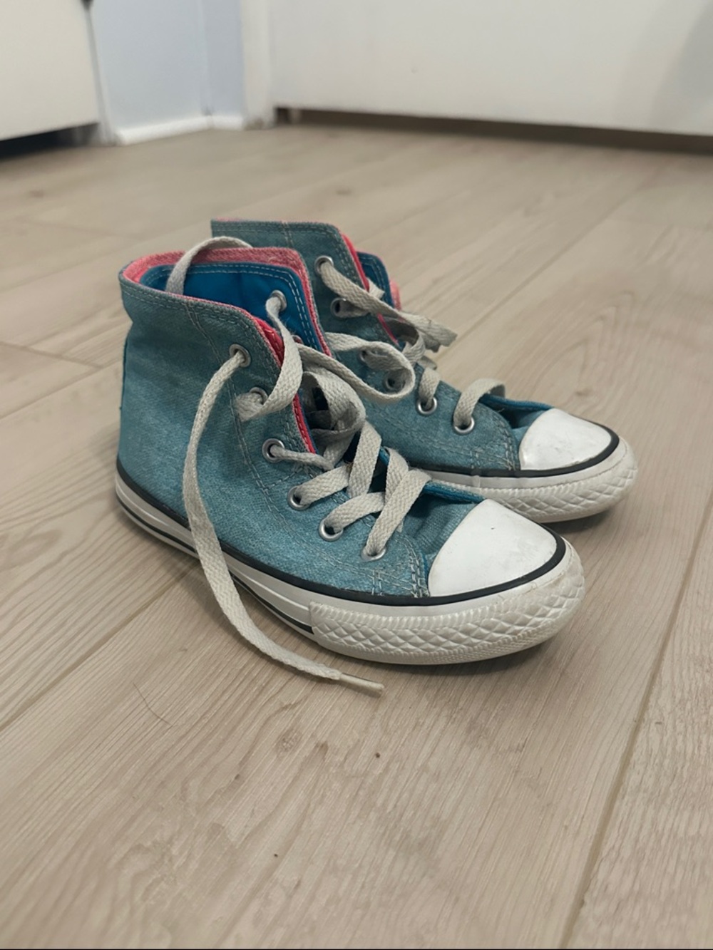 Kids High-Top Fold Down Canvas Converse Sneakers in Teal and Pink